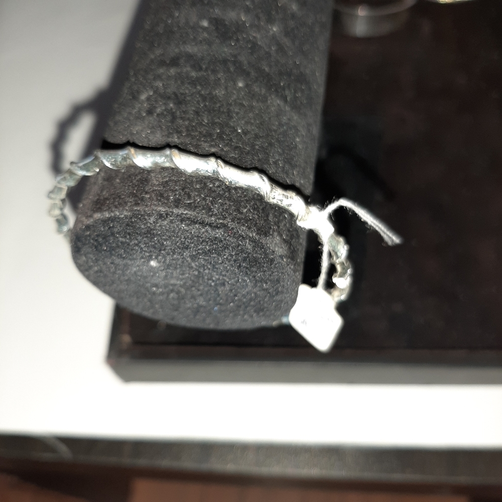 Ladies jewelry